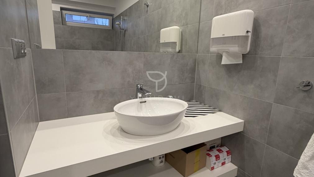 M U D R O Ň O V Á | rodinný dom vhodný na kancelárie | BA I