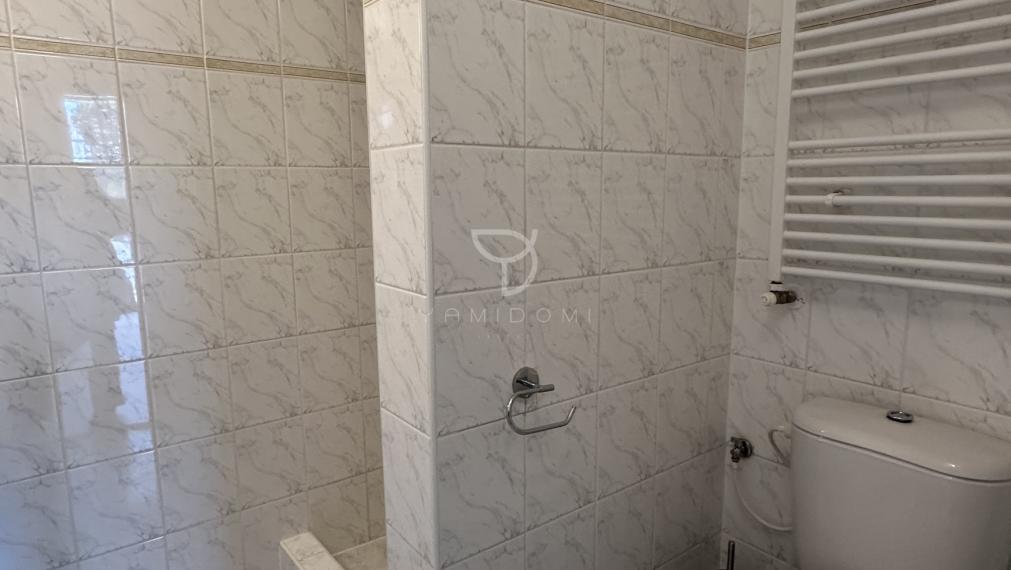 STUPAVA/MÁST 7-izbový novozrekonštruovaný RD s 5 parkovacími miestami