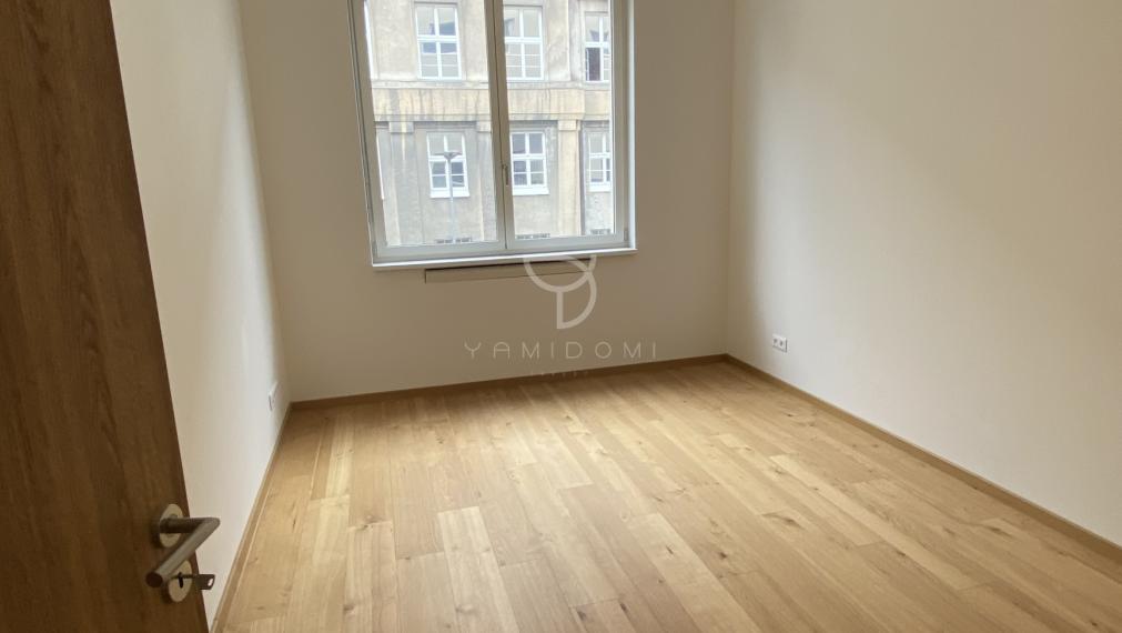 BEZRUČOVA RESIDENCE| Priestorovo veľkorysý 2-izbový byt so šatníkom a garážou pri OC EUROVEA