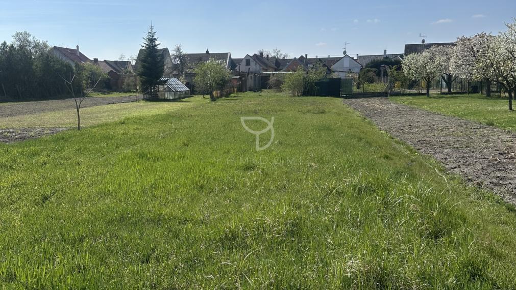 ZOHOR | RD s pozemkom 1212m2  na rekonštrukciu, centrum obce