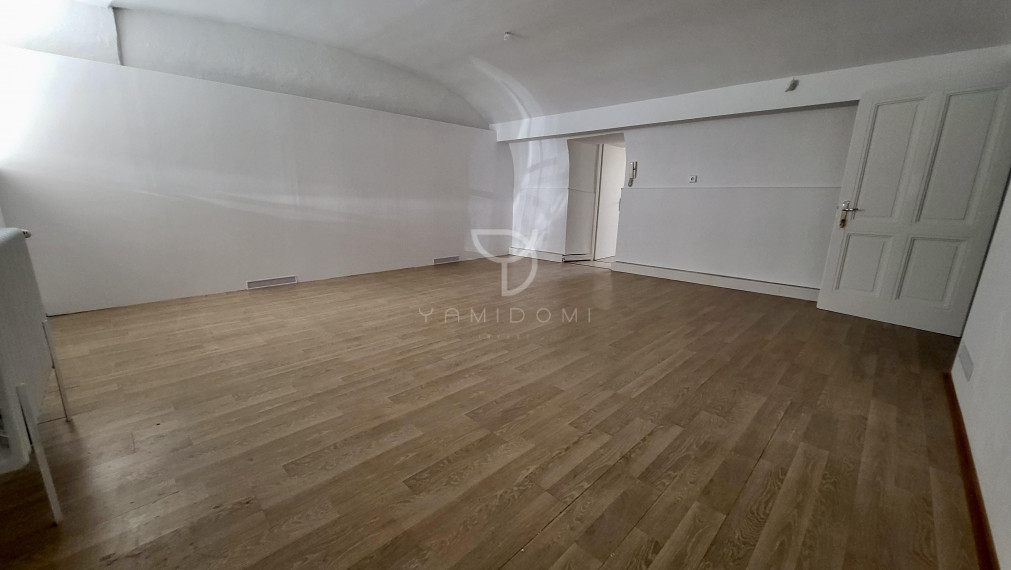 Lukratívny nebytový priestor v historickej budove - TOLSTÉHO, Staré Mesto