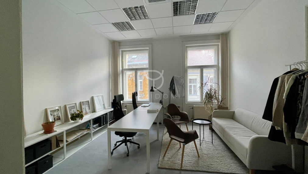 T O L S T É H O | exkluzívny 25 m² nebytový priestor  | BA I - Staré Mesto