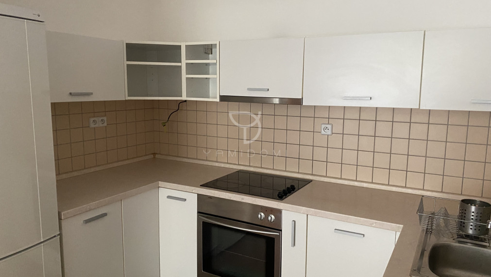 TOMÁŠIKOVA |2i byt s parkovacím miestom v staršej novostavbe Koloseo