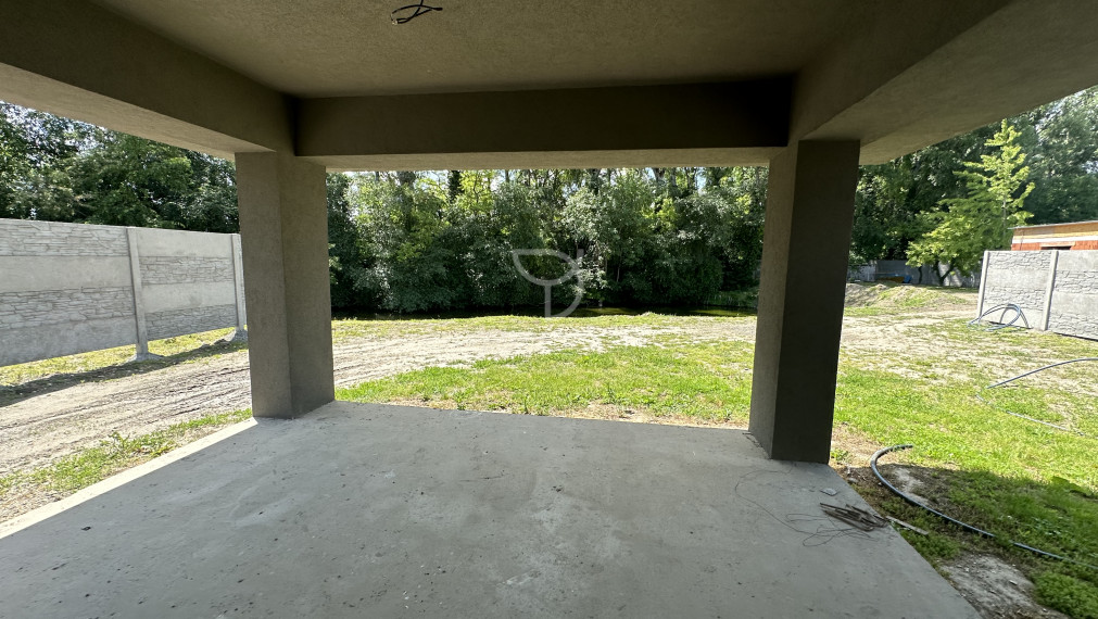 VEĽKÉ UĽANY| 4i bungalov  s dokončením na kľúč 50km od BA