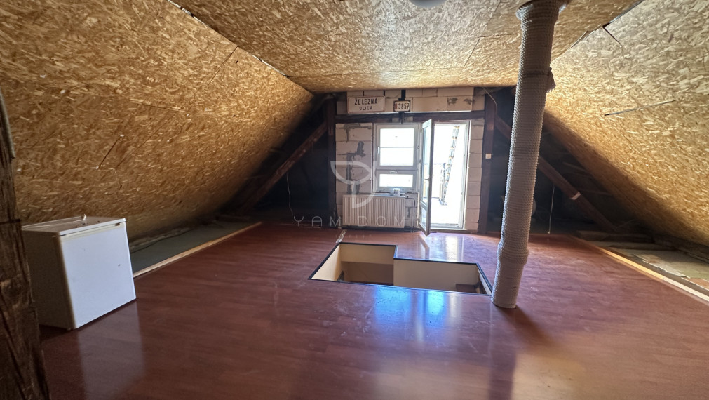 TRNÁVKA|4i RD v tichej ulici s pozemkom 254m2