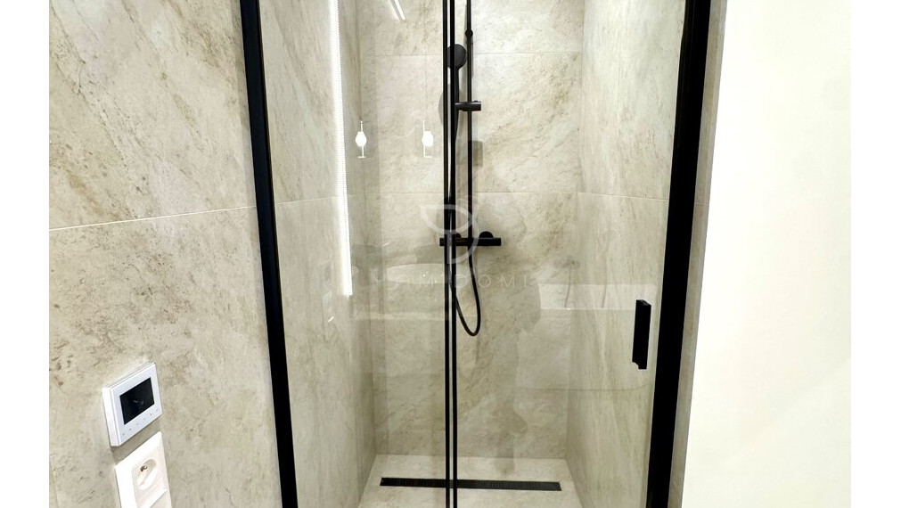 DROTÁRSKA CESTA| Novozrekonštruovaný 4izbový byt po kompletnej rekonštrukcii