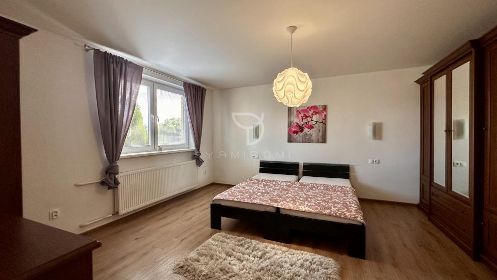 NA LETISKO  |  3 izbový RD 100 m²+ 1 izbový RD s garážou | POPRAD-VEĽKÁ