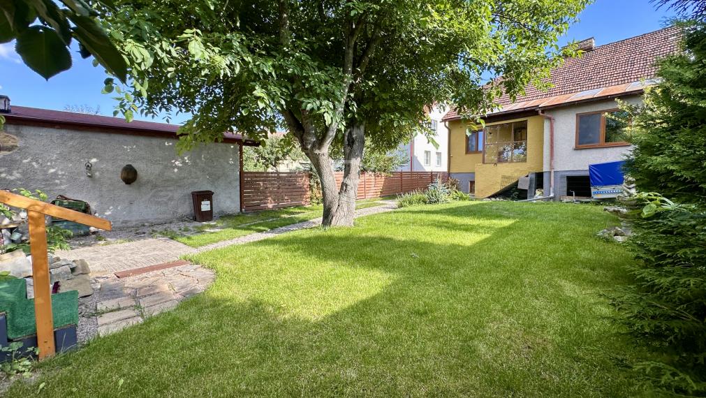 NA LETISKO  |  3 izbový RD 100 m²+ 1 izbový RD s garážou | POPRAD-VEĽKÁ