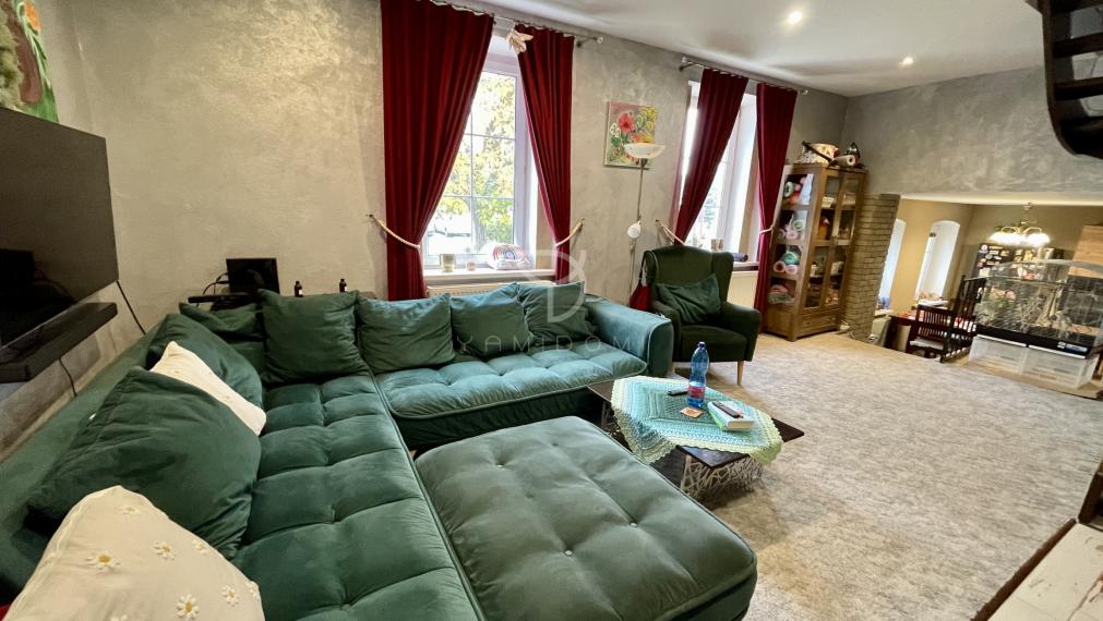 M A L É  L E V Á R E   |  5i RD s hosťovským apartmánom a veľkým pozemkom