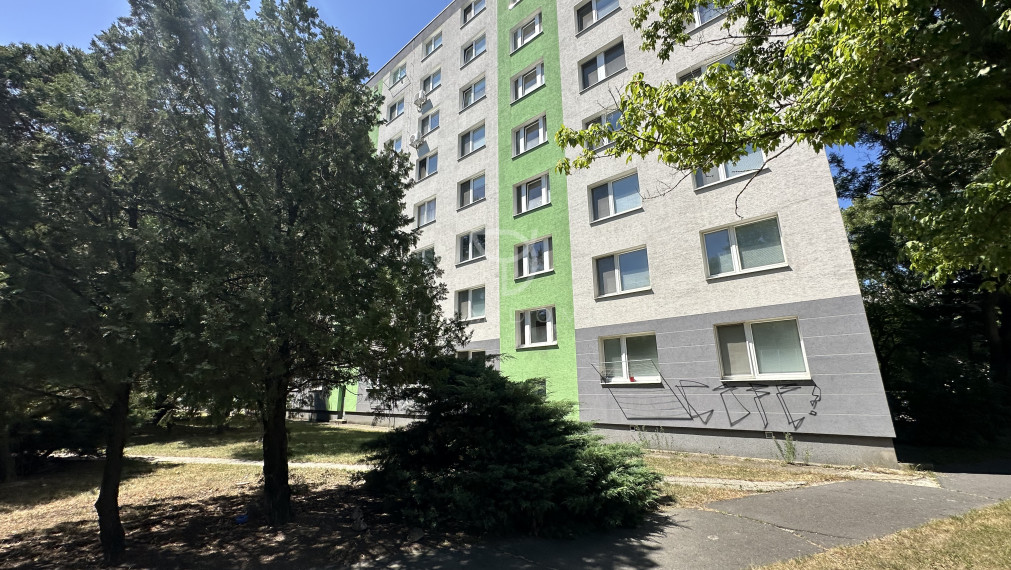 CHLUMECKÉHO | Štýlový 3i byt po kompletnej rekonštrukcii | BAII - Ružinov