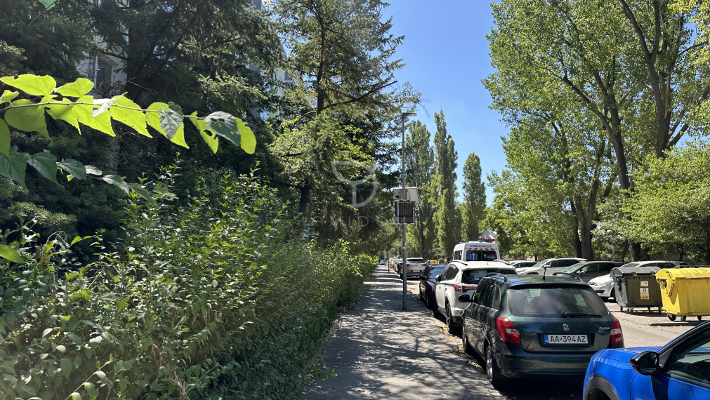 CHLUMECKÉHO | Štýlový 3i byt po kompletnej rekonštrukcii | BAII - Ružinov