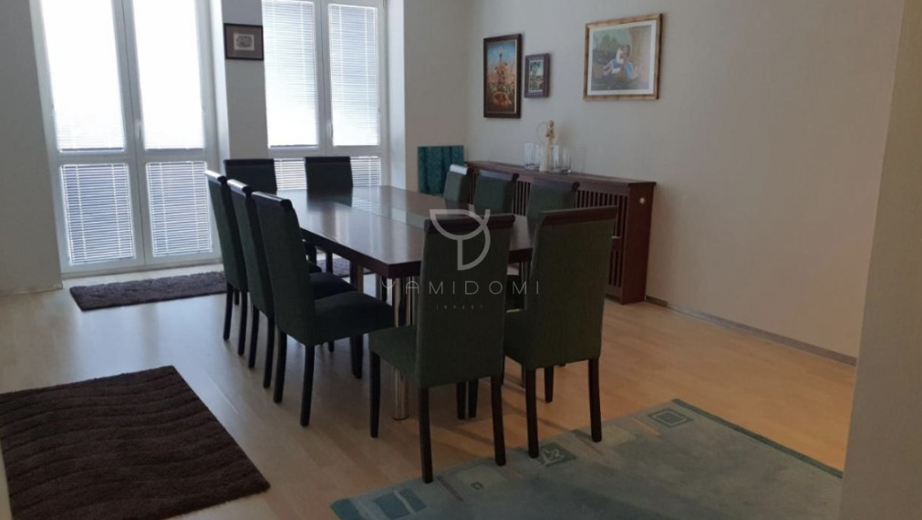 TATRANSKÁ  LOMNICA |  5i byt 146m2 + terasa 40m2 + parking |  T A T R Y