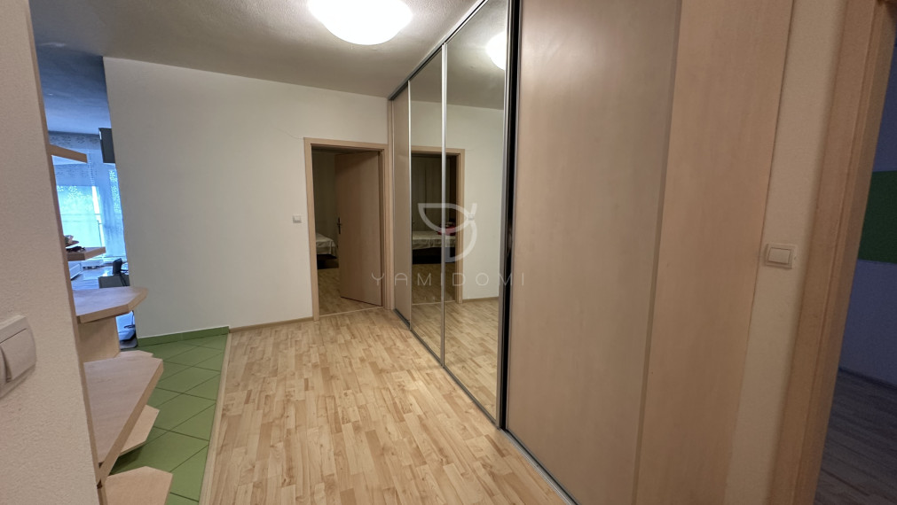 KRESANKOVA|4i byt 141m2 s garážovým státim, Karlova Ves