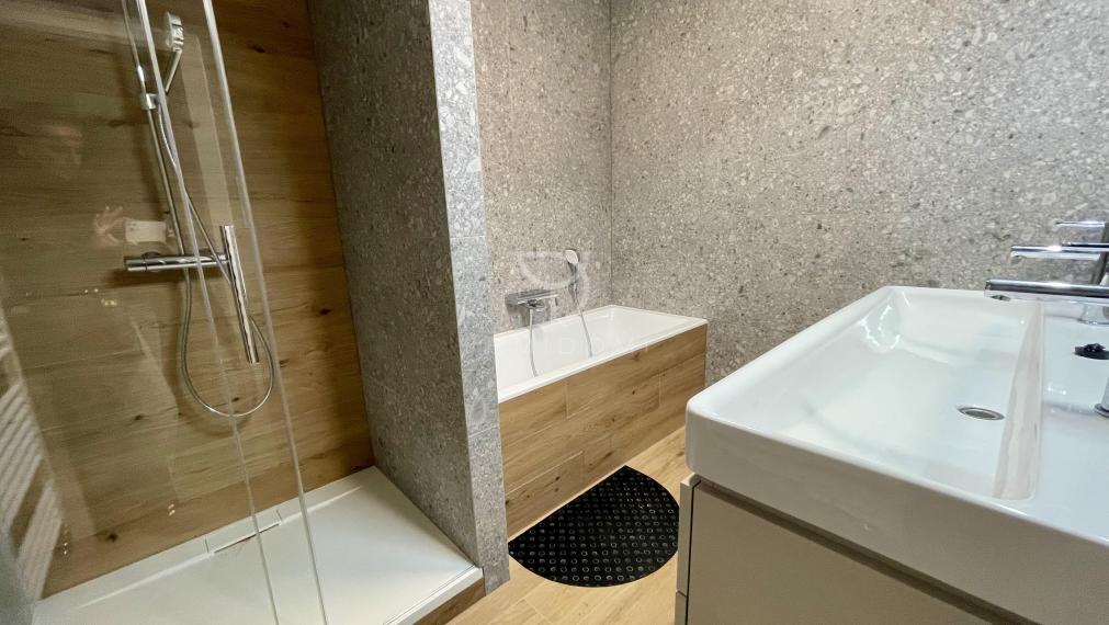 T I C H Á | 4i byt 97m² + balkón 7m² + parkovanie | BAI - Staré Mesto