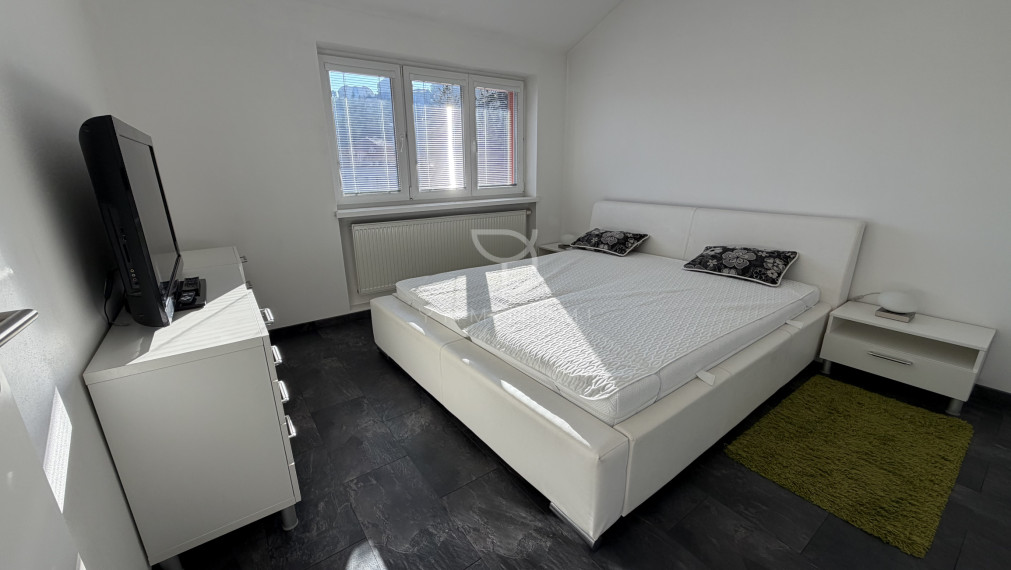 G A Š T A N O V Á | 2i byt 55 m2 + balkón | STARÉ MESTO