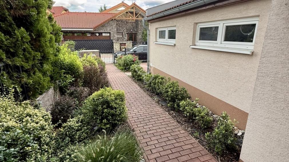 J A S E N C O V Á  |  5i rodinný dom s vlastnou saunou a wellnes atmosférou   | BA IV - DNV