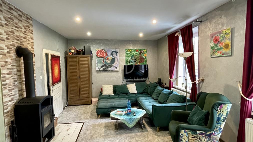 M A L É  L E V Á R E   |  5i RD s hosťovským apartmánom a veľkým pozemkom