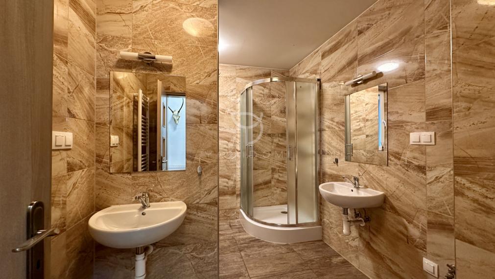 NA LETISKO  |  3 izbový RD 100 m²+ 1 izbový RD s garážou | POPRAD-VEĽKÁ