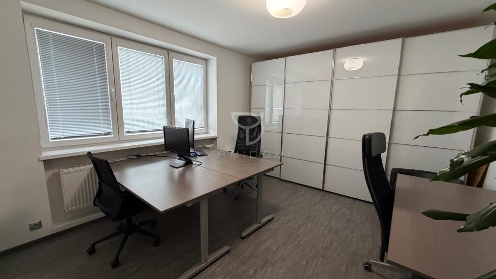 M U D R O Ň O V Á | rodinný dom vhodný na kancelárie | BA I