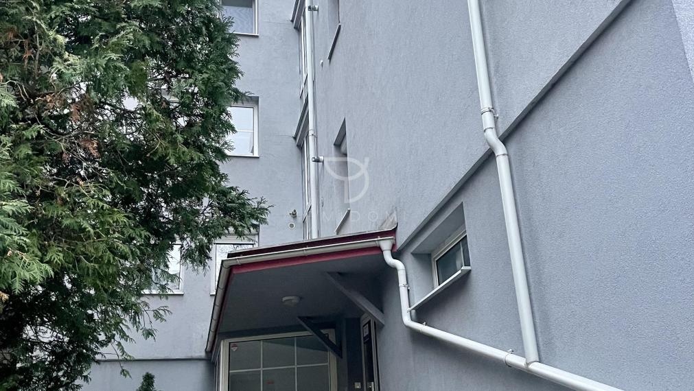 Unfurnished 4-room apartment with balcony and garage - TICHÁ