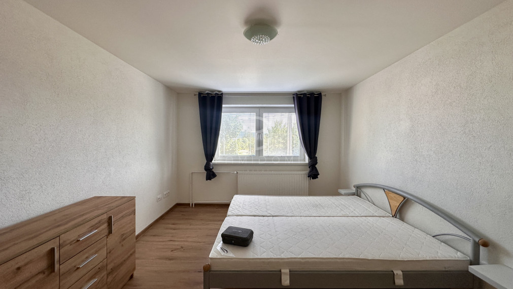 NA LETISKO  |  3 izbový RD 100 m²+ 1 izbový RD s garážou | POPRAD-VEĽKÁ