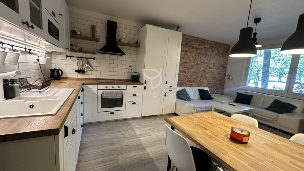 CHLUMECKÉHO | Štýlový 3i byt po kompletnej rekonštrukcii | BAII - Ružinov