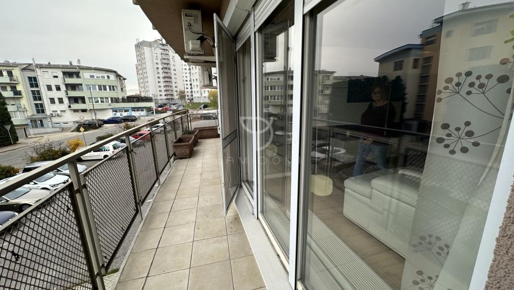 KRESANKOVA|4i byt 141m2 s garážovým státim, Karlova Ves