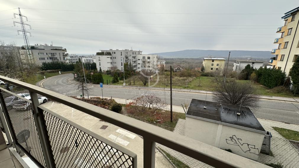 KRESANKOVA|4i byt 141m2 s garážovým státim, Karlova Ves