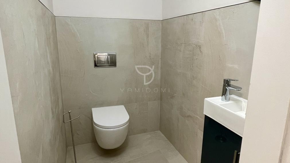 T O L S T É H O  | podkrovný kancelársky / ateliérový NP 70 m²  | BA I - Staré Mesto