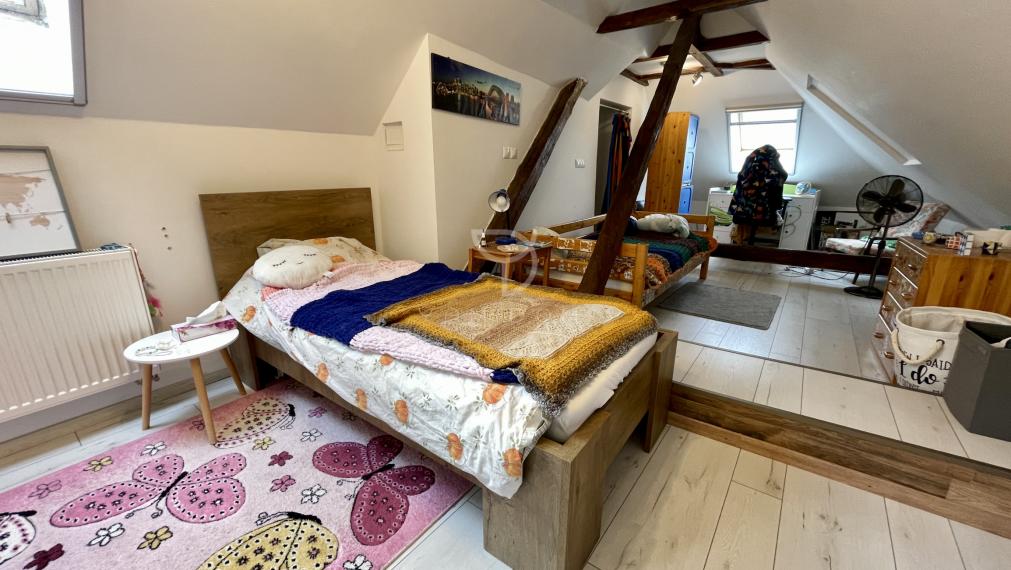 M A L É  L E V Á R E   |  5i RD s hosťovským apartmánom a veľkým pozemkom