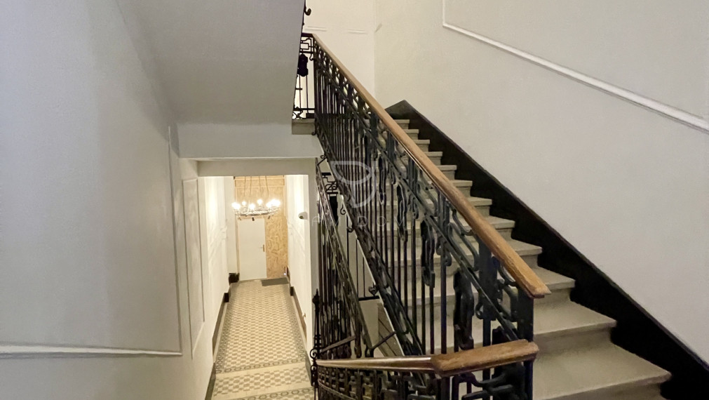 T O L S T É H O  | podkrovný kancelársky / ateliérový NP 70 m²  | BA I - Staré Mesto