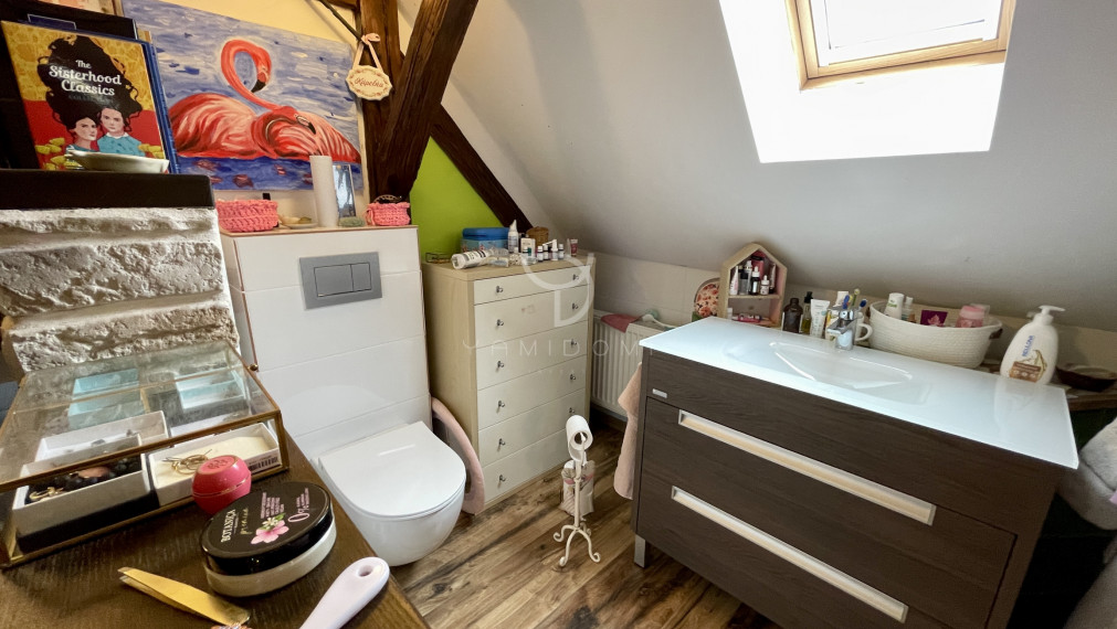 M A L É  L E V Á R E   |  5i RD s hosťovským apartmánom a veľkým pozemkom