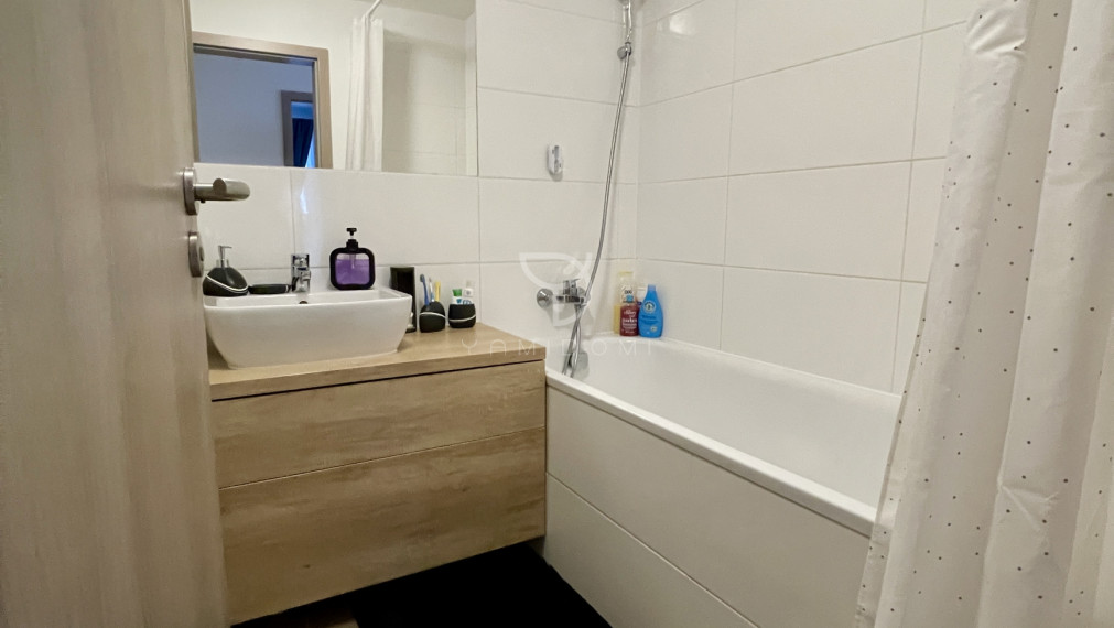 S L N E Č N I C E  |  3 izbový byt 91 m² s  balkónom+ parkovacie státie + pivnica | BAV