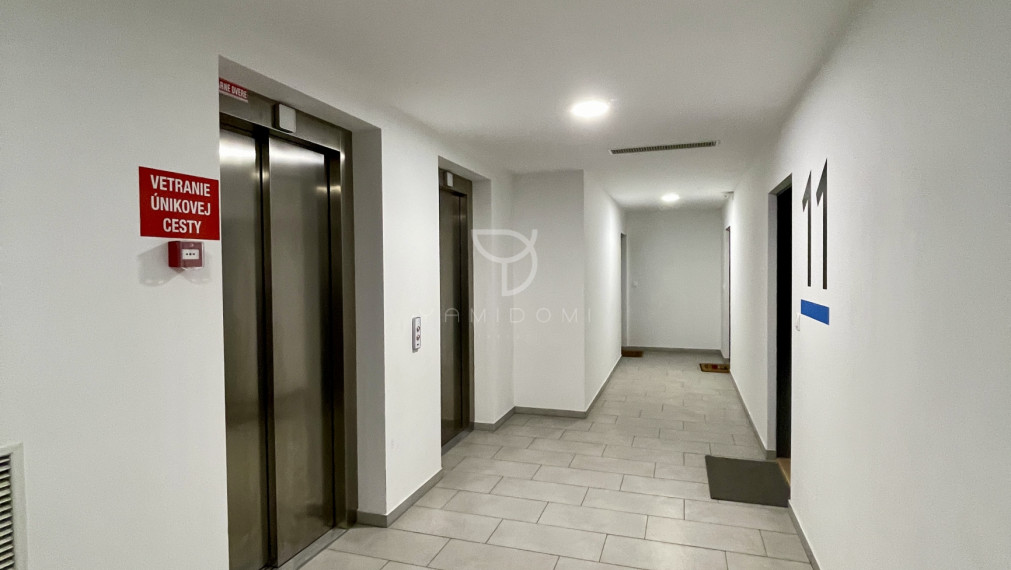 S L N E Č N I C E  |  3 izbový byt 91 m² s  balkónom+ parkovacie státie + pivnica | BAV