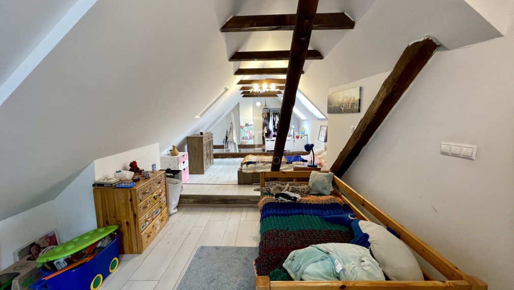 M A L É  L E V Á R E   |  5i RD s hosťovským apartmánom a veľkým pozemkom