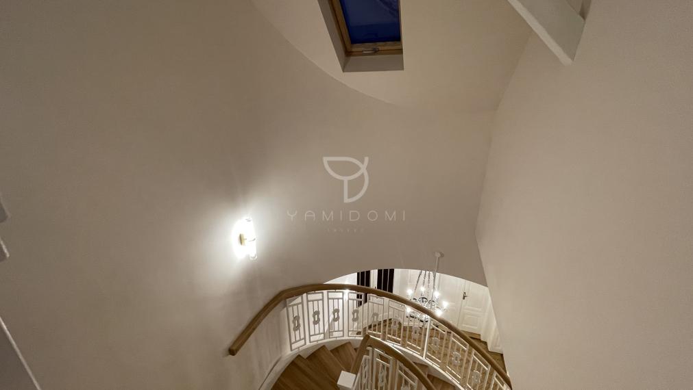 T O L S T É H O  | podkrovný kancelársky / ateliérový NP 70 m²  | BA I - Staré Mesto