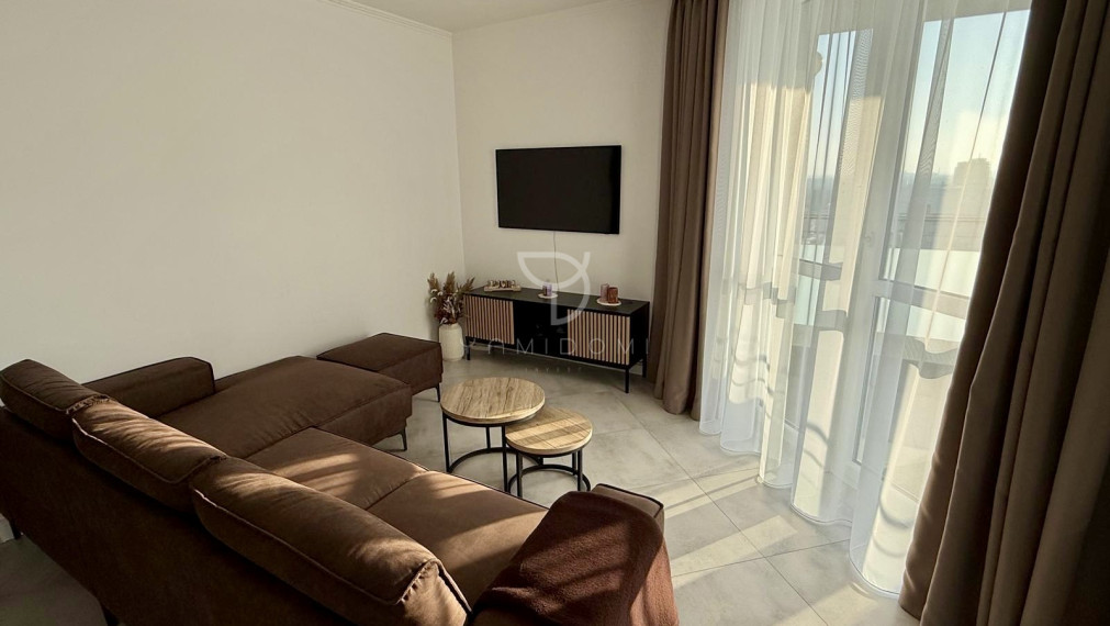 B O S Á K O V A  |  3 izbový byt 69 m² +  3 balkóny 9 m²  | BAV - Petržalka