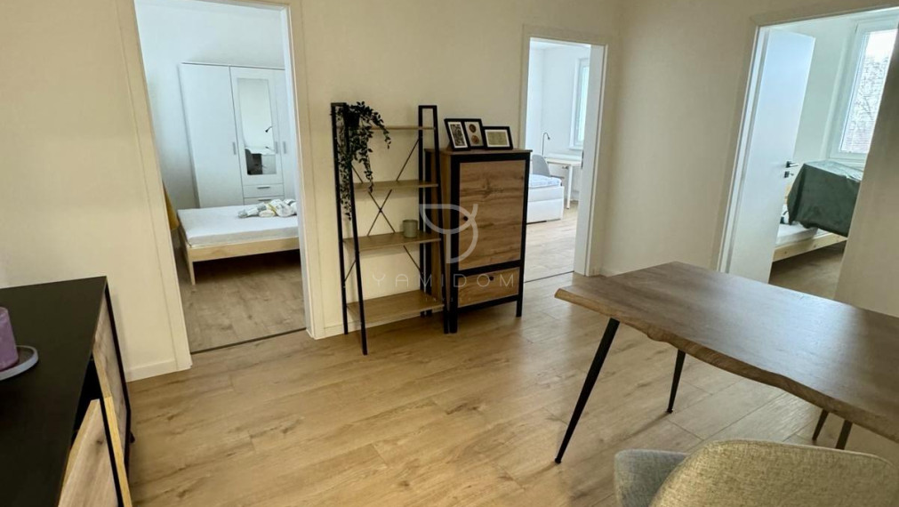 H O L Í Č S K A  | priestranná samostatná izba na prenájom | BAV - Petržalka