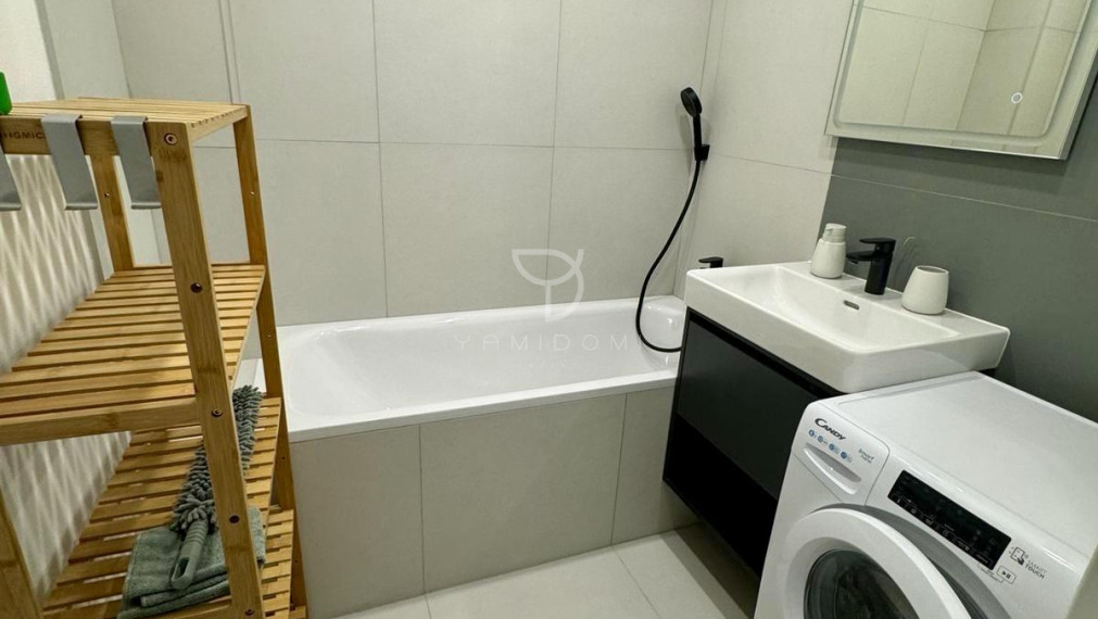 H O L Í Č S K A  | priestranná samostatná izba na prenájom | BAV - Petržalka