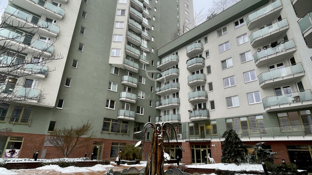 R E Z E R V O V A N É |  3i byt 69m² +  3 balkóny 9m²  | BAV - Petržalka