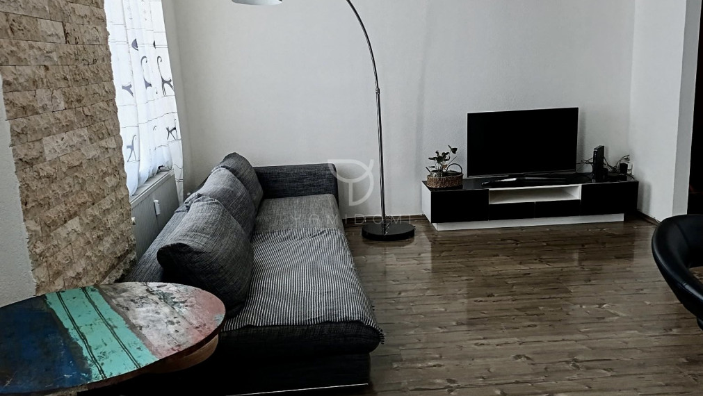 K U L Í Š K O V A |  2i byt 57m² s lodžiou a francúzskym balkónom  | BAII - Ružinov