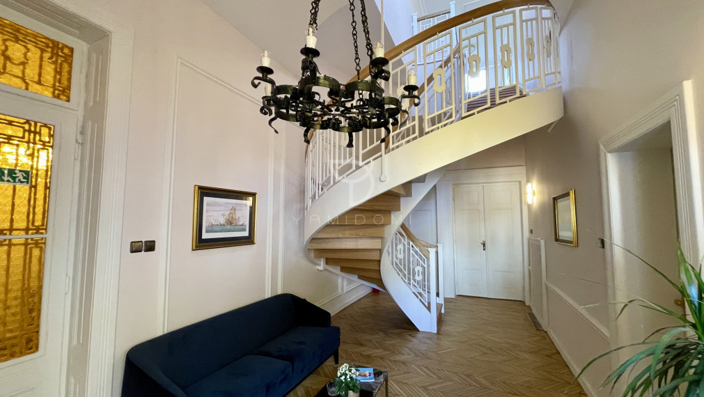 T O L S T É H O  | podkrovný kancelársky NP 70 m²  | BA I - Staré Mesto