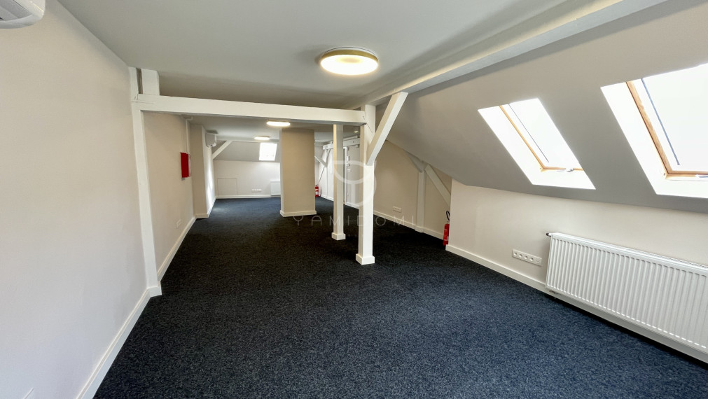 T O L S T É H O  | podkrovný kancelársky NP 70 m²  | BA I - Staré Mesto
