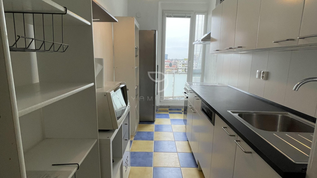 R A Č I A N S K A | 3 izbový byt 77 m² s balkónom a pivnicou |  BAIII - Nové Mesto