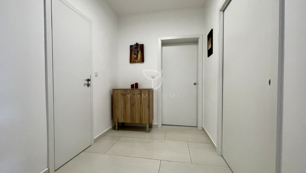 P A L K O V I Č O V A | 3 izbový byt 67 m² + lodžia + pivnica | BA-NIVY