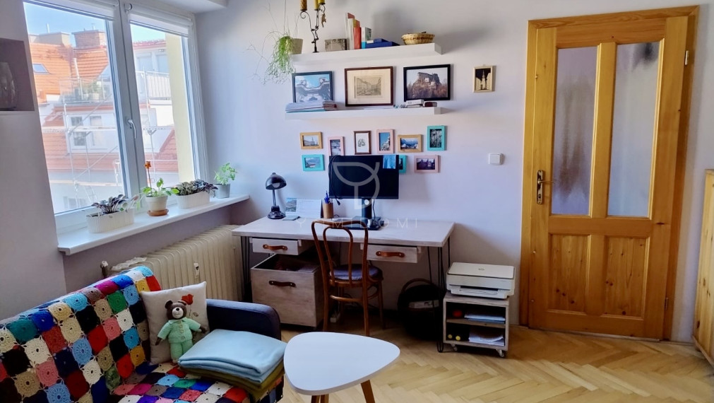 M U R G A Š O V A | Útulný 2 izbový byt s lodžiou a pivnicou  | BAI - Staré Mesto