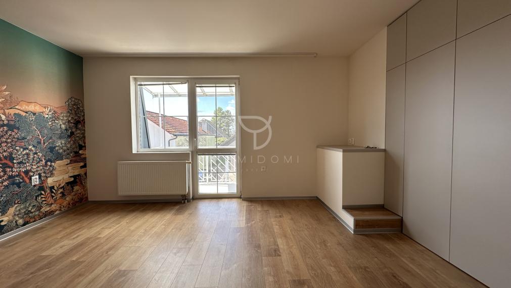 STUPAVA/MÁST 7-izbový novozrekonštruovaný RD s 5 parkovacími miestami