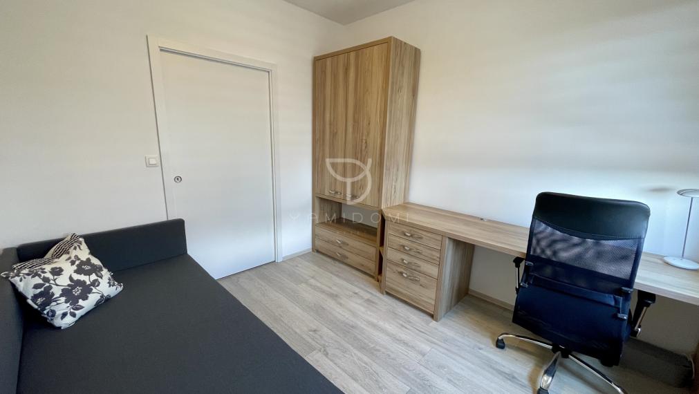 P A L K O V I Č O V A | 3 izbový byt 76m² s lodžiou a pivnicou | BA-NIVY