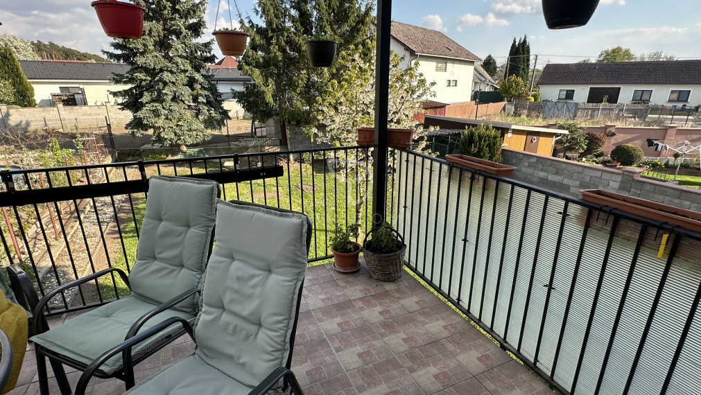 LOZORNO| 5-izbový RD s garážou na pozemku 536m2