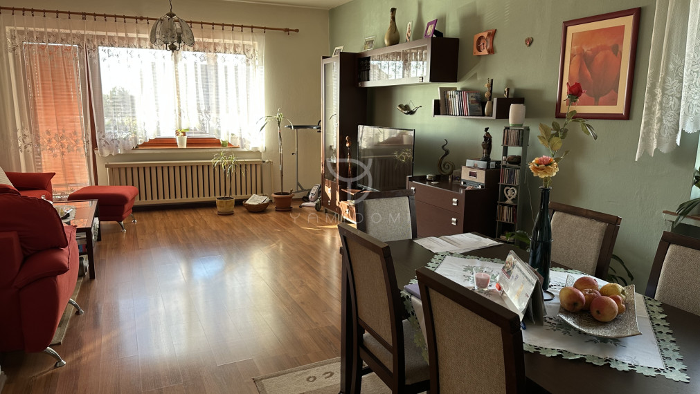 LOZORNO| 5-izbový RD s garážou na pozemku 536m2